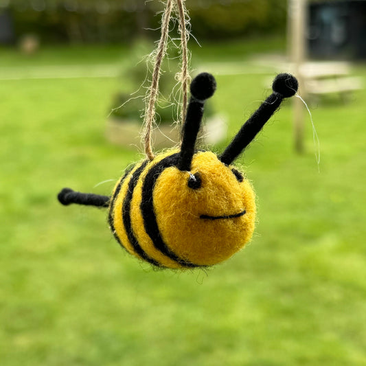 Woolen Bee