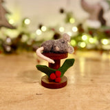 Sleepy Mouse on Bobbin